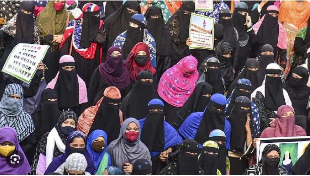  Muslim Girls Protest 